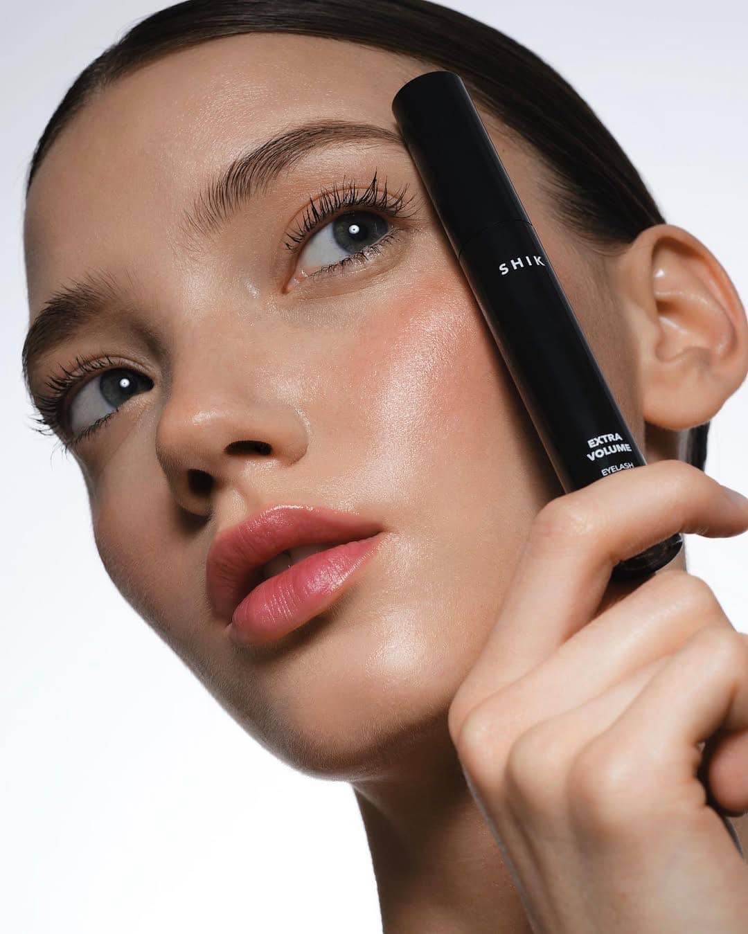 Тушь для ресниц SHIK studio Extra volume eyelash mascara чёрная 1