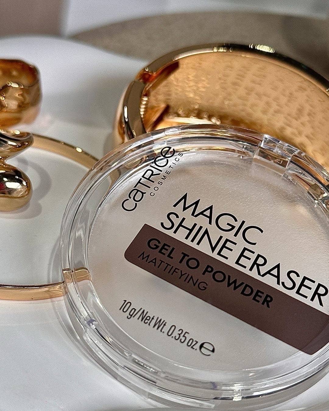 Крем-пудра Catrice Magic shine eraser gel to powder 3